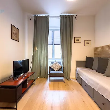 Imbriani 4s Tirabora Short Rent