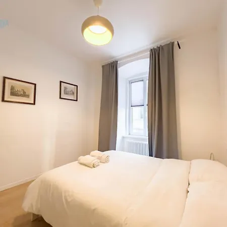 Imbriani 4s Tirabora Short Rent Lejlighed Trieste