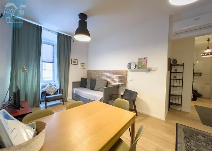 Imbriani 4s Tirabora Short Rent * Triëst