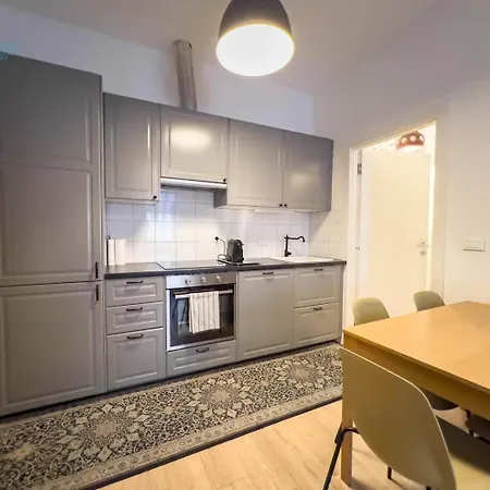 Imbriani 4s Tirabora Short Rent Apartmán