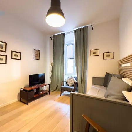 Imbriani 4s Tirabora Short Rent Apartment *